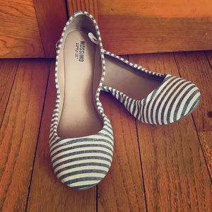 Mossimo women’s flats
